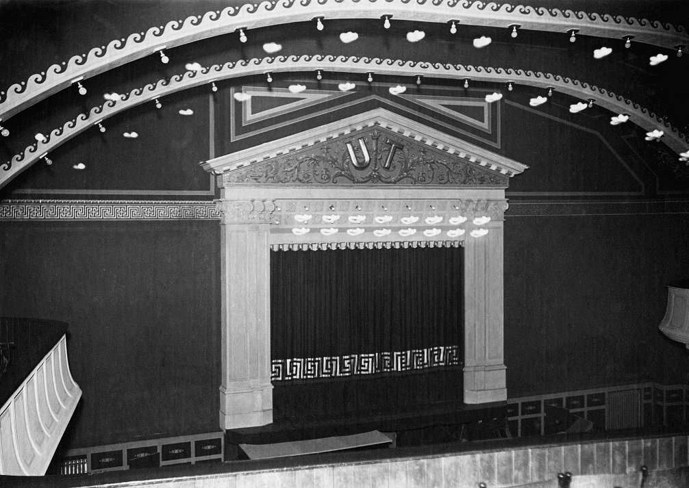 Am kommenden Sonntag gibt es anlässlich des Tags des offenen Denkmals drei Führungen - um 13.00, 16.00 und 18.30 Uhr. Kunsthistorische und architektonische Expertisen sind anwesend. Der Eintritt ist frei.