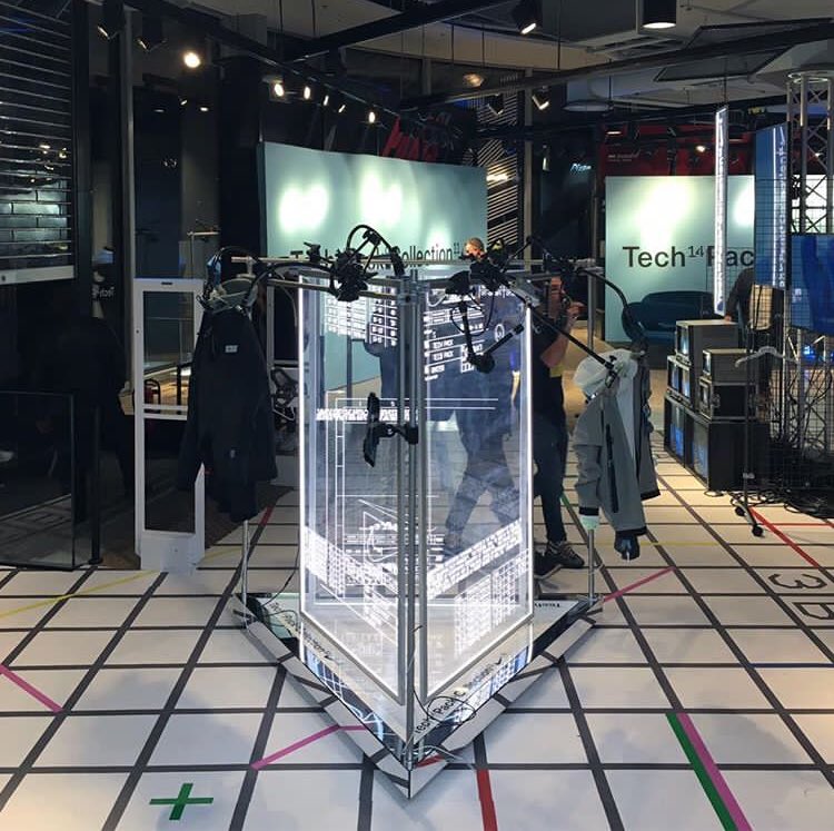 wwweshstudio's tweet photo. wwworkshop for the new tech pack collection @nikesportswear. Viens custom ton tech pack par nos soins du 20 au 26 septembre à la boutique de châtelet sisisi. https://t.co/XGBqnR7407