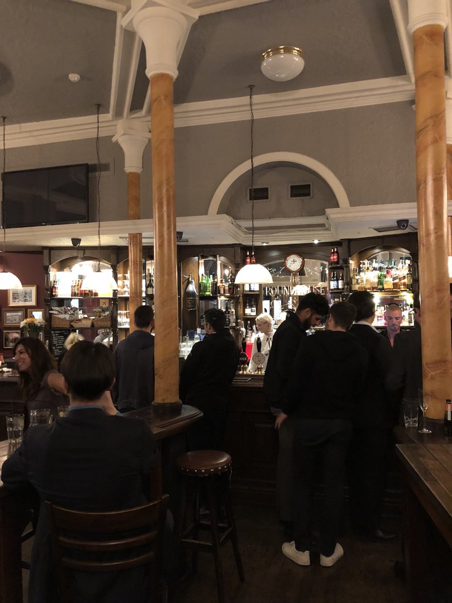roundhousefst's tweet photo. What a lovely night! Warm atmosphere and nice drinks! #onlyatfullers @Fullers #fullers https://t.co/eDQ0a9pzo8