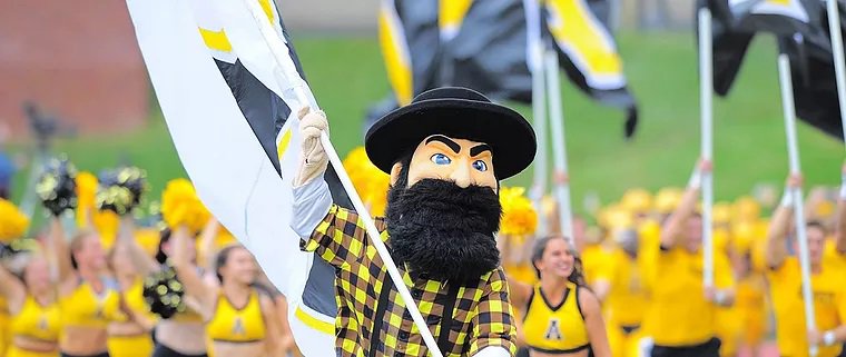 CoHunger's tweet image. For the 2018-2019 season, Hunger &amp;amp; Health will be at every home game ASU plays!

What we're accepting:

* Canned or boxed food items that do not require refrigeration.

* Monetary donations.

Every donation you give will help feed Watauga County and keep our pantries stocked.