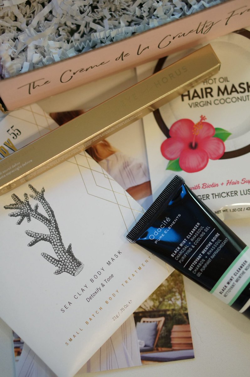 rebeccalately's tweet image. My Petit Vour box is always a highlight of the month.  Trying new brands is so much fun, and this box is a stellar one with three full size products! @PetitVour #petitvour ow.ly/ca0Z30lJeKD