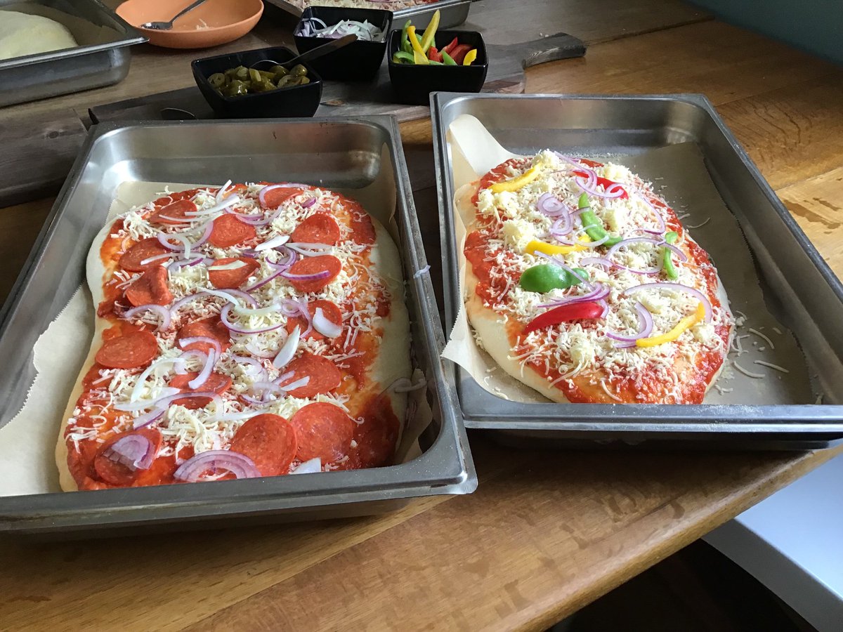 THSch_Boarding's tweet photo. Pizza making after school - thanks chef!! #iloveboading #thboarding #THSch #pizzaislife https://t.co/69W8zU2Xdi