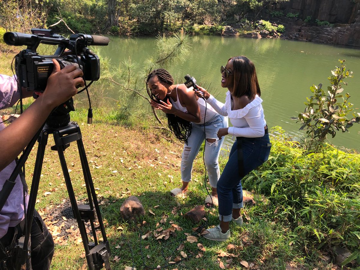 KhumiHamese's tweet photo. Had so much fun today at the  second day of @TheGreatExperi1 

We are so dirty but you know me and the outdoors. I am happy even with my dusty eyelashes! 😂 #TGEspring18 https://t.co/CU4OvbPV33