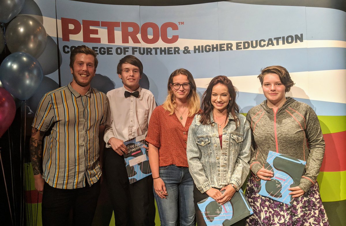 PetrocOfficial's tweet image. We're celebrating a record evening here at our @PetrocNCS graduation ceremony. The most funds raised through community projects EVER! Here is one of our many successful teams collecting their certificates. 😁 #ncsyes