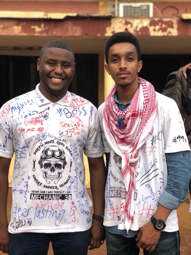 Abubakr249's tweet photo. الميكانيكاب الرجال ✊🏼✊🏼
ملوك الربة والعطلة😂❤️
الجزولي والقيادي البارز عمر ادم الف مبرووك ليكم دخلتوها رغبة وتميتوها رجالة والله 💪🏼💪🏼مبرووووك ياخ والله وعقبالنا كدا ان شاء الله😂❤️ خمسة سنين بتتجازف بنجازفها زيكم بالرجالة ما حنك✋🏼
#Mech30 #Mech34 https://t.co/8rsYYZKI7f