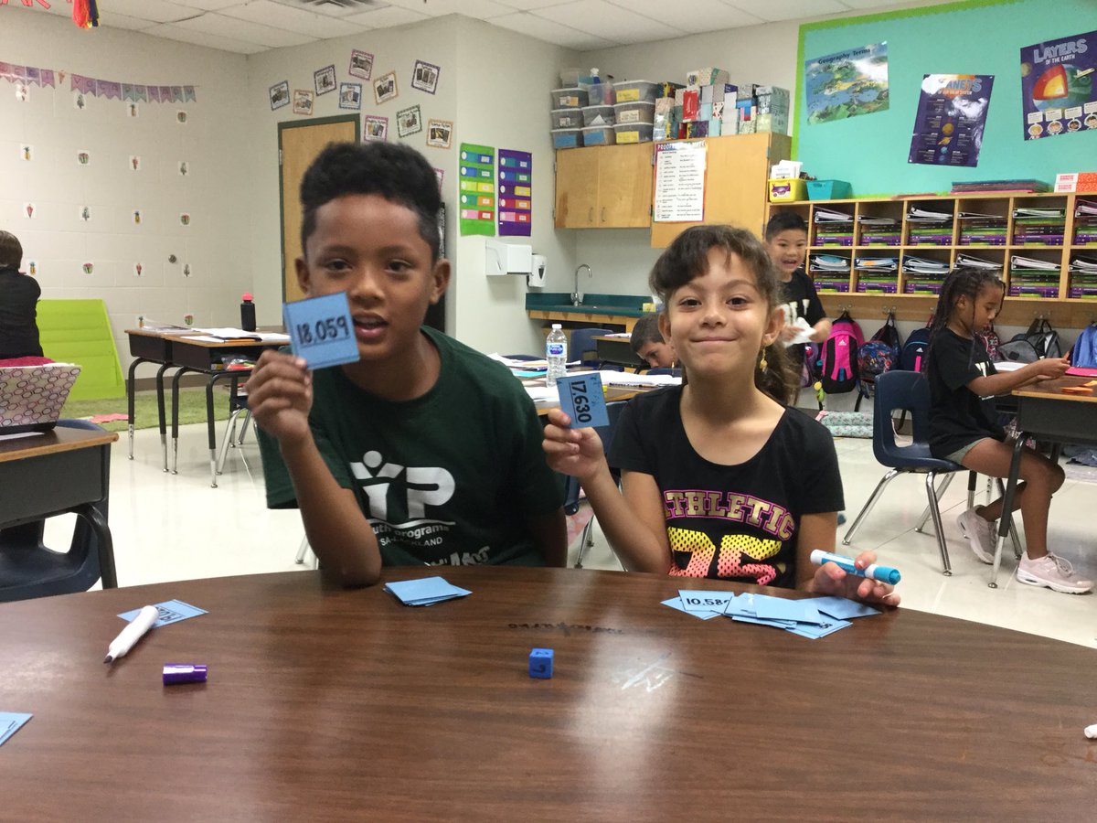 Bworkman_Lewis's tweet photo. math group shenanigans 📒📓🖍 #thisislewis https://t.co/ixPObpljWa