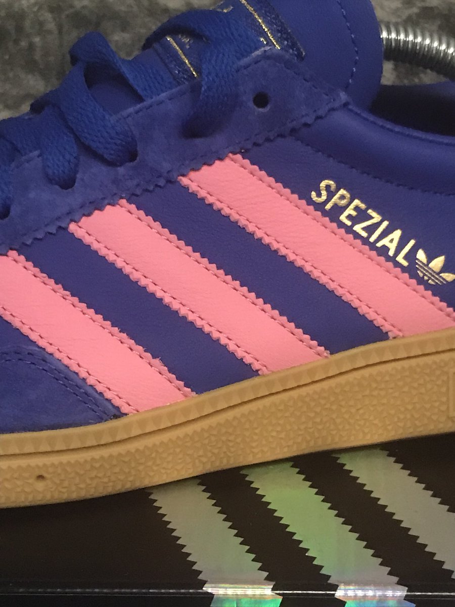 adidas spezial mi