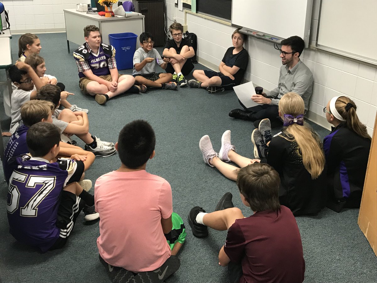 LSMS students demonstrate P.R.I.D.E. during Advisory. Our goal: Make sure everyone has a champion!
rsdmo.org/lasalle/office…