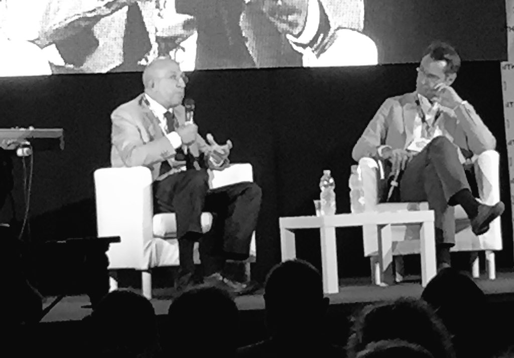 Nic_Panta's tweet image. “Tornare alla lira significherebbe impoverire gli italiani per ri-avere una moneta fragile” #Patuelli #DigithON2018