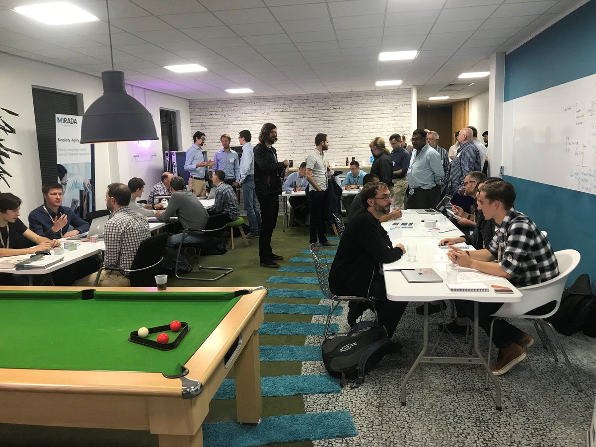 HackerX's tweet photo. Yesterday! #HackerX had an electric time in Oxford! We had fantastic discussions and a terrific collaborative atmosphere. Thank you @ElsevierConnect for being wonderful host! We look forward to seeing you again! #OxfordTech 🍕⚡ https://t.co/FleD4rQ2Rl