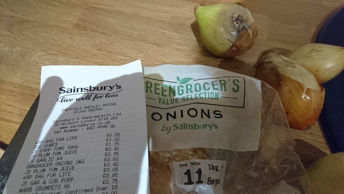 baylis13's tweet photo. @sainsburys is this some kind of sick joke? So much for a homemade curry... #mould #disgusting https://t.co/URYB6KL5lE