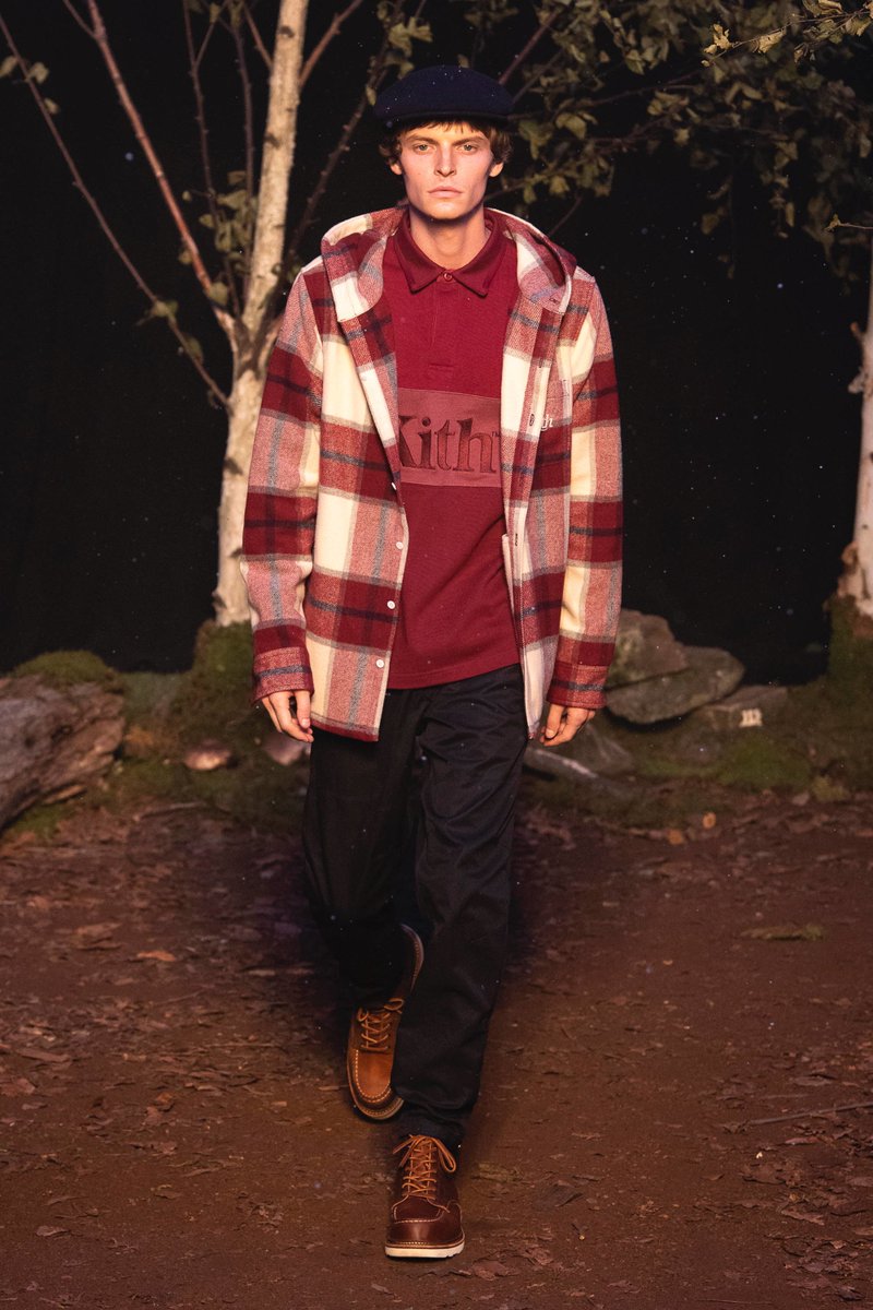 NewYorkModels's tweet photo. KITH ๐ฒ @RonnieFieg presented a 4 part #SS19 collection for @KITH in collab with @Versace and @TommyHilfiger, as seen on #LimHooSeok, #ColinAlexander, #JohnHein and #SamuelWilken ๐บ๐ธ #KITH #NYFW #NYMMMen https://t.co/1mEB85lIMw