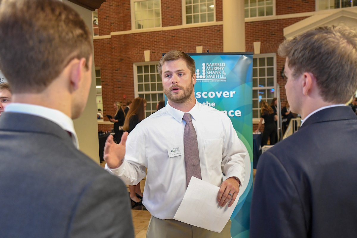 TROYUnews's tweet photo. The @SorrellCollege held its annual Accountancy Day on Thursday, giving students networking opportunities with local, regional and national CPA firms as well as government agencies and industry representatives: https://t.co/TT9pEhxUhH https://t.co/IvE6KuLxKf