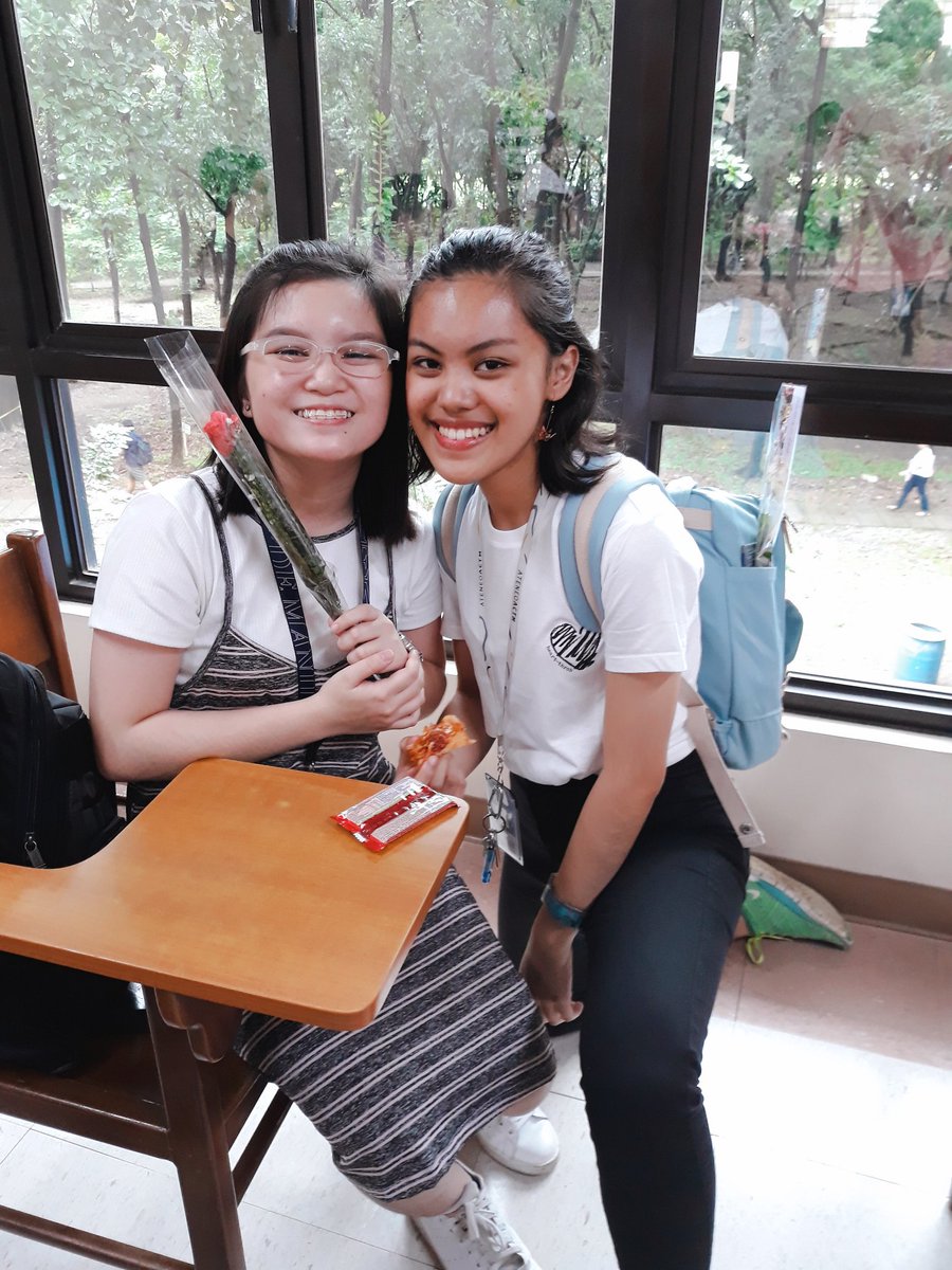 heyitsrikia's tweet photo. thanks for making my first VIA worth the sprints @viayramos @shrediel @matabellsss @gwenmorelos !! here's to more little surprises coming ur ways dear friends🌹💌 #VIA2018 #VIABLOOM https://t.co/TecH2Wi8Ve