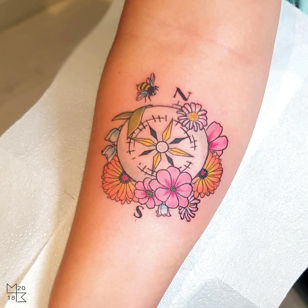 Monumental Ink On Twitter Flower Compass Piece Done By Apprentice Sam Monumentalink Https T Co Z1zik4sntx Tattoo Artist Tattooartist Design Designs Love Body Tgif Fridayfeeiing Compass Flowers Colchester Essex Https T Co Rmmarizd8f