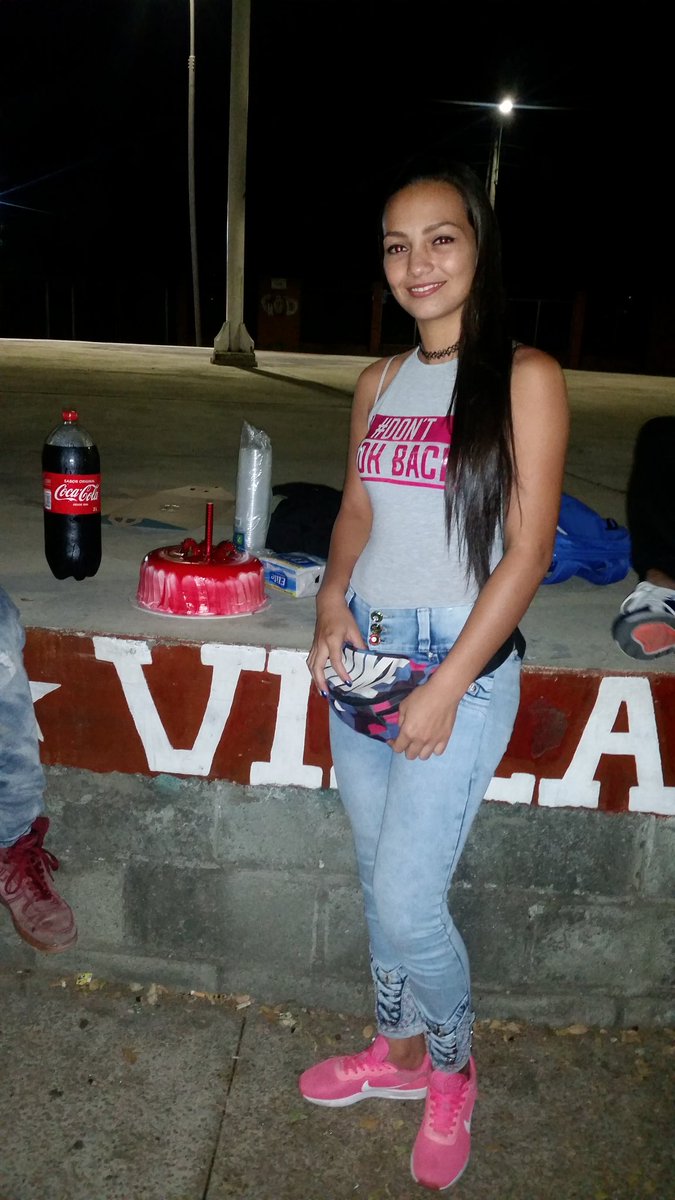 brs_las's tweet photo. El pasado miércoles estuvimos celebrandole los cumpleaños a nuestra integrante #VALENTINA de parte de esta gran familia la VILLA SE LAS PALMAS le deceamos muchas bendiciones y que cumplas muchos años más junto a nosotros. AGUANTE A LA VIDA https://t.co/WFBipYAEn5