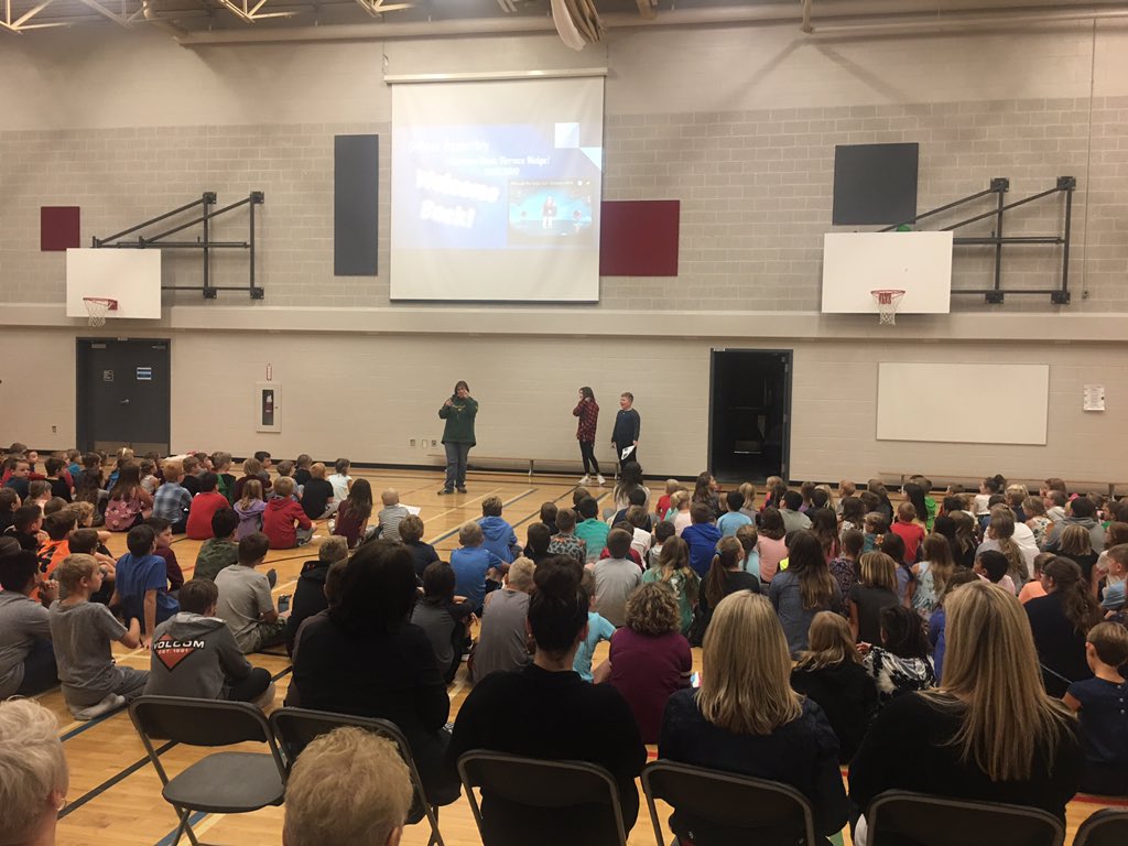 MaricaMcWhinnie's tweet photo. Our first assembly @TerraceRidgeSch for 2018-19! Gr 7 students are leading it & sharing about all things TR! #Choir #Intramurals #MilkProgram #Sports #MusicalTheatre #Clubs #SpiritDays #OutdoorClassroom @TreleavenShelly @KateSkoreyko @WCPS72 https://t.co/QuYRvbRyFu