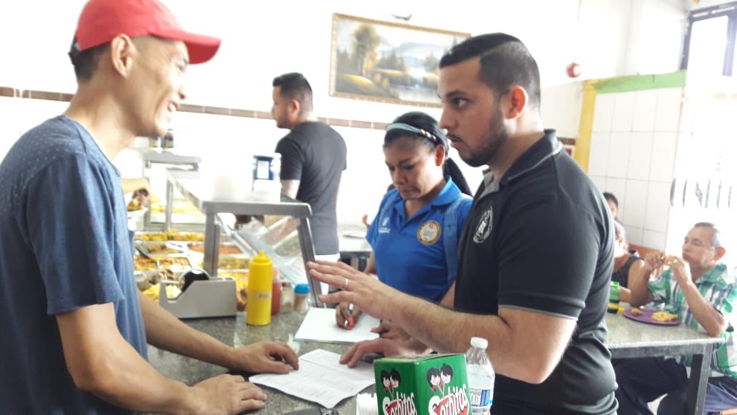 MitradelPma's tweet image. Continuando con el calendario de las  #ClínicasLaborales y jornadas de #ConoceTuDerecho efectuamos una en el Centro Comercial La Dona, en la 24 de diciembre.