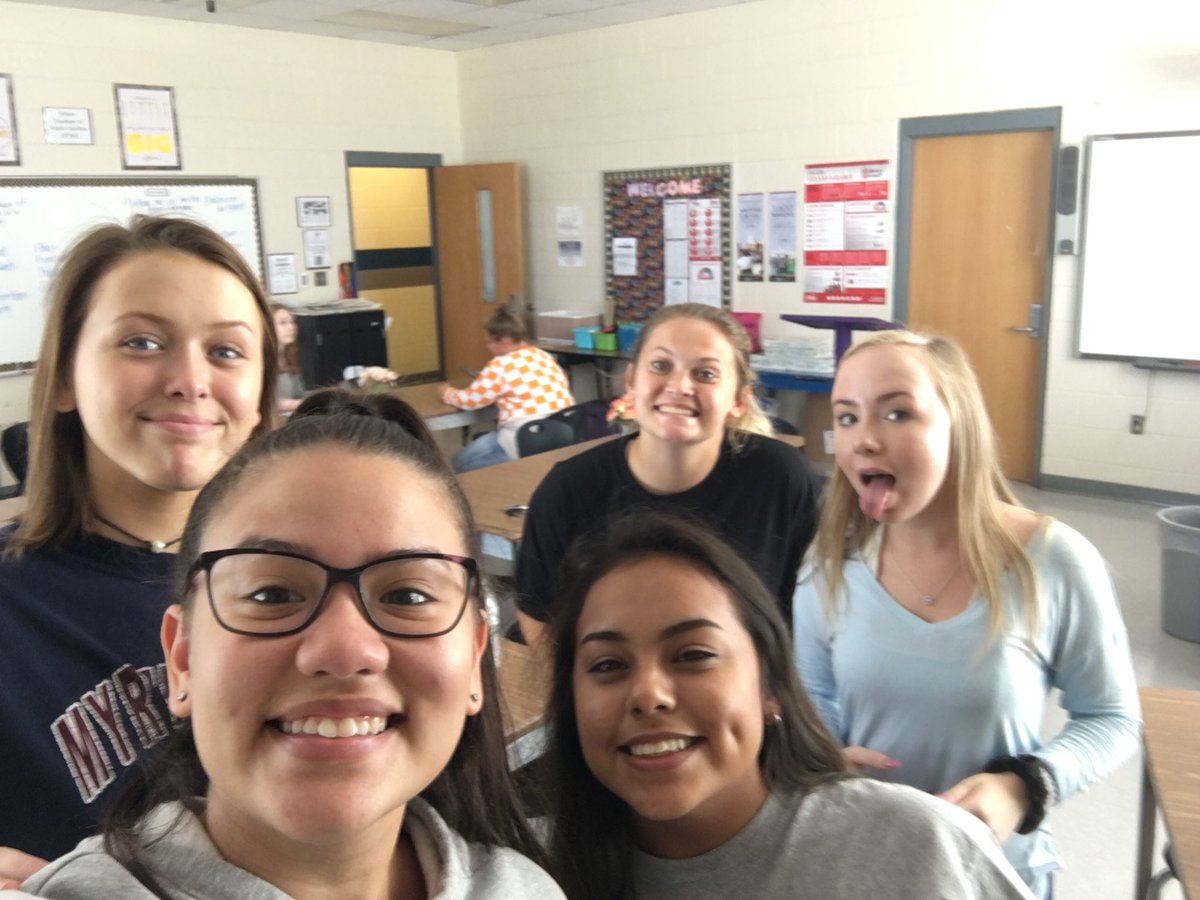 AshleyG92201's tweet photo. #goosechase #ftnc @ms_rlangdon https://t.co/u8mh7JQSNy