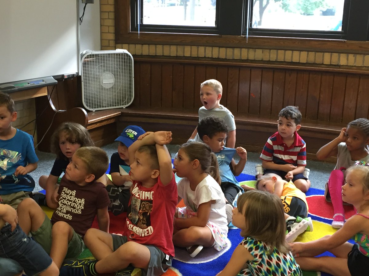 LyonsTeamUPK's tweet photo. Mrs. DeWilde's class is enjoying their 1st Day story! https://t.co/GCxHkAohQt
