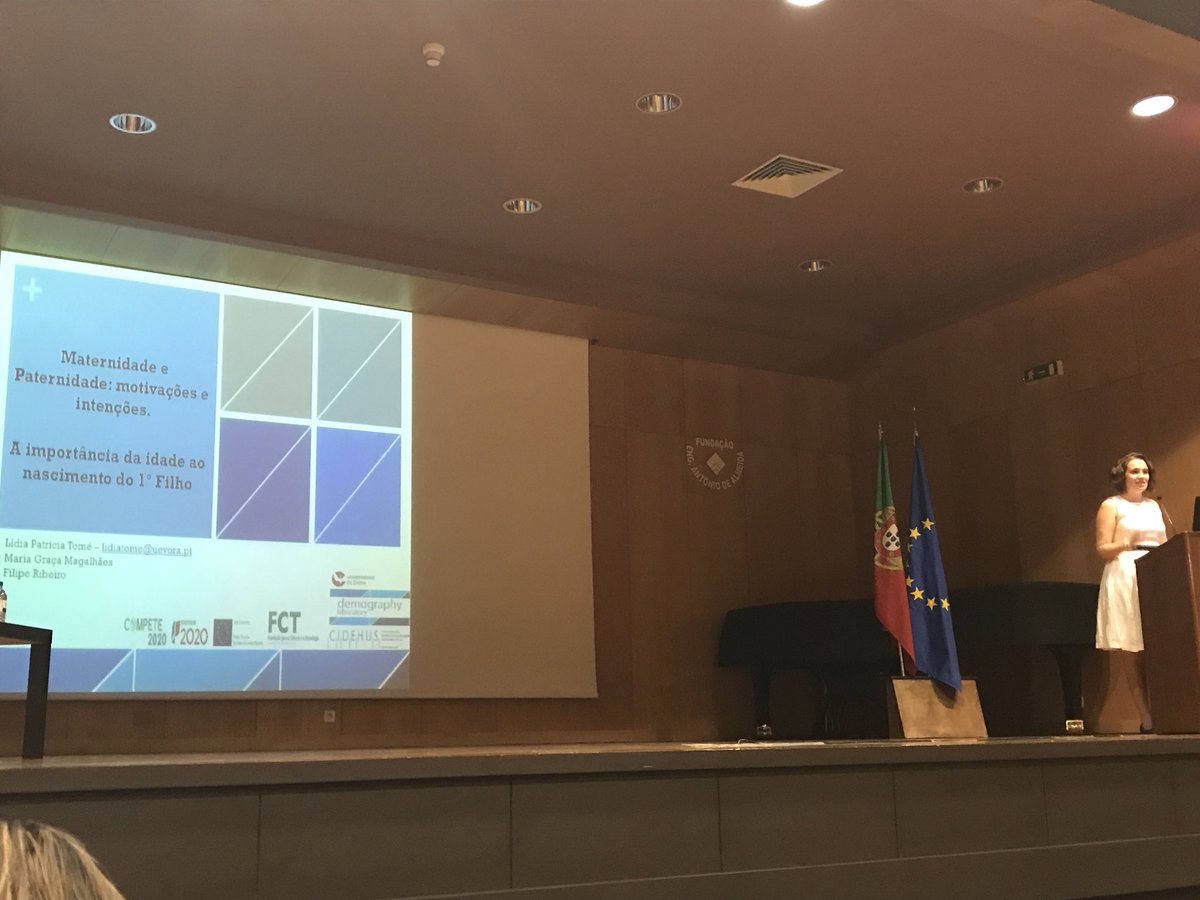 DemoLab_UEVORA's tweet image. 1. Intenções e Motivações dos Portugueses.
2. Ter o primeiro filho? Sim.
Mas quando? E quais as implicações no nascimento dos seguintes.
3. E se?
Diferentes cenários de presente e futuro. 
Esta tarde com Lídia Tomé @DemoLab_UEVORA