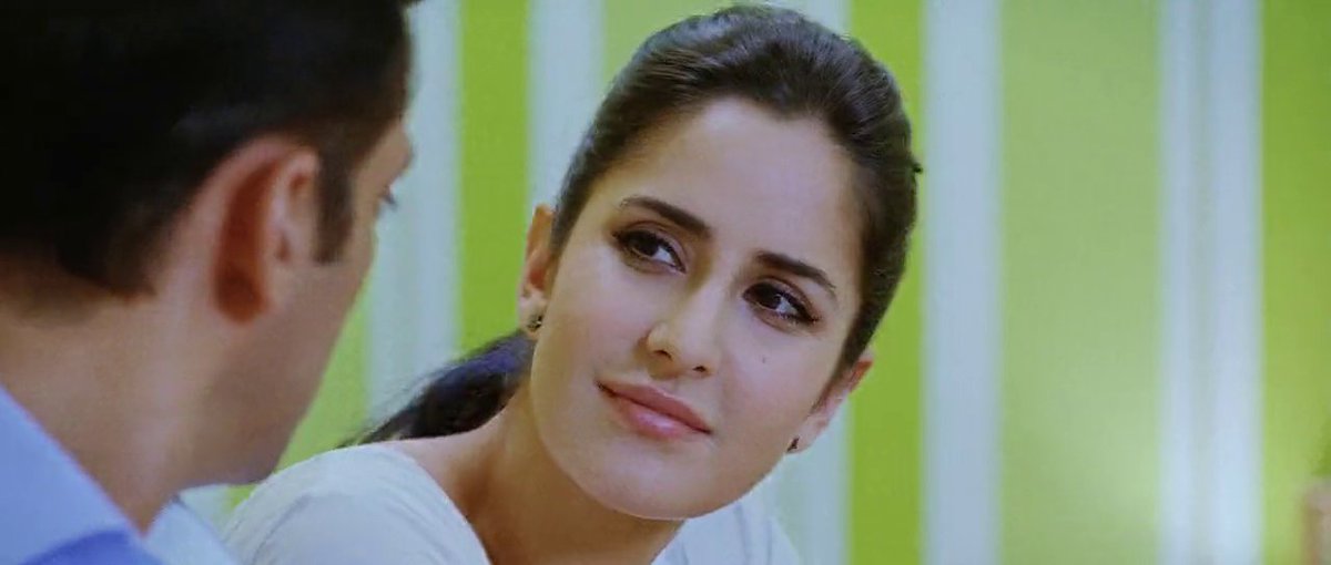 BeingSkFan27's tweet photo. 11. Ek Tha Tiger (2012)

Ye haat writer ki ni lgte😁

#SalmanKhan #KatrinaKaif
As #TigerZoya #TigerZoyaMoments
#Moviemoment #FlashbackMoments 💞👫 https://t.co/Hkz7M0flhA
