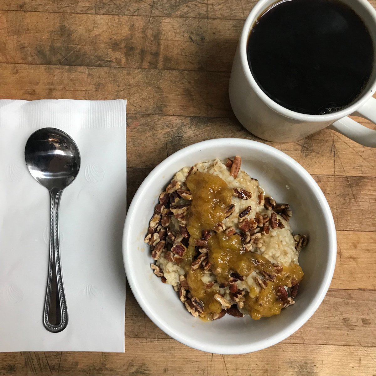 ThreeTarts's tweet photo. Cloudy mornings call for good coffee and good peach oatmeal. #peachcompote #michiganpeaches https://t.co/62eqz6Hfsp