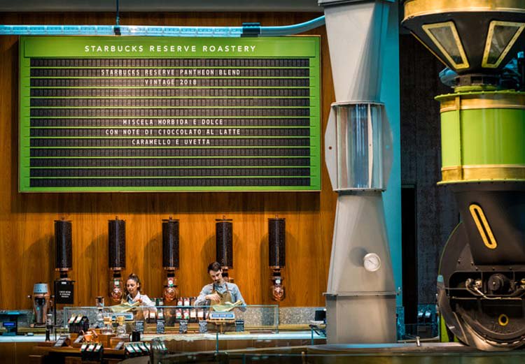 <a href="/StarbucksMilano/">Starbucks Milano</a> comunica con tecnologia friulana bit.ly/2wVyBqh #Starbucks <a href="/Fra_Gatti/">Francesca Gatti</a> #FVG