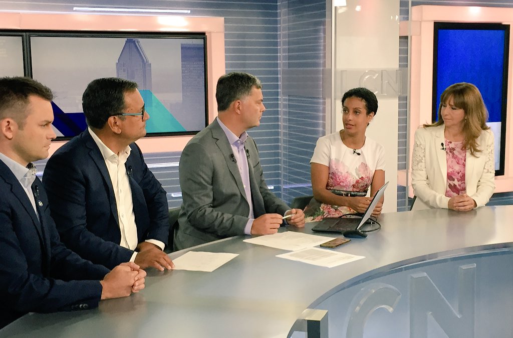 DomAnglade's tweet photo. Le bon coup de la semaine? S’engager à donner plus de pouvoirs à nos régions en décentralisant les processus décisionnels de certains ministères! 😉 #Qc2018 #polqc #PLQ https://t.co/YQPBCkHSSQ