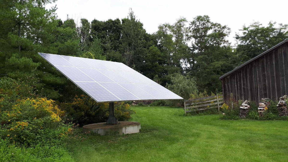 SolCanEnergy's tweet photo. This week we were in #OxfordCounty working on this 10kW solar photovoltaic system. These arrays are on an adjustable tilt post mount to maximize the amount of sunlight absorbed throughout the day! #harnessthesun #solcan #solarpower #photovoltaics #gogreen #PVarray https://t.co/9JgUxe0B0M