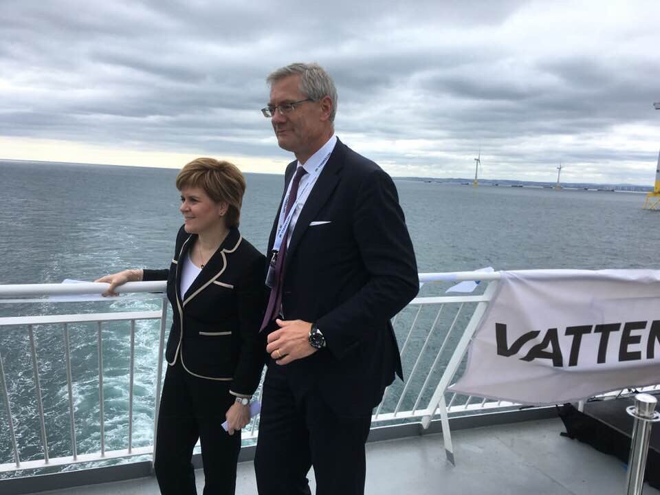 VattenfallBXL's tweet photo. #MagnusHall #CEO #vattenfall and Scottish minister Nicola Sturgeon inaugurate the biggest #offshore #windpark in Scotland #EOWDCopen https://t.co/dkqXCXUDMm
