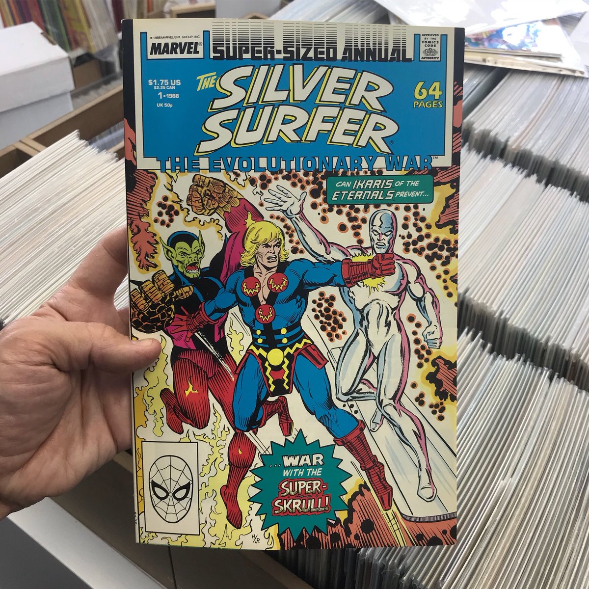 redflackcomics's tweet photo. En la tienda: Silver Surfer Annual #1 (Marvel, 1988) #redflackcomics #Malasaña #SilverSurfer #Eternals #FantasticFour #SuperSkrull #Sasquatch #Samsquanch #HighEvolutionary #EvolutionaryWar #SteveEnglehart #JoeStaton #JoeRubinstein #RonLim #ChrisIvy #MarkGruenwald #ParisCullins https://t.co/7TsDu4iFVA