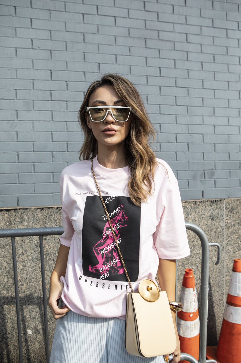 Estamos con #ThePerchero haciendo un #beautyhunting junto a <a href="/RevlonArg/">RevlonArg</a> en #NYFW! Follow las historias en Instagram! 💄🗽