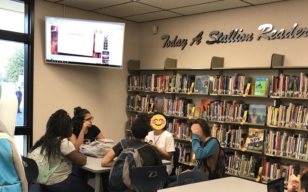 donnatcsd's tweet image. Mulcahy Library in the morning before school starts- every seat full, every Chromebook and iPad being used! #tcsdshare  #schoolcommunity #librariesforlearning