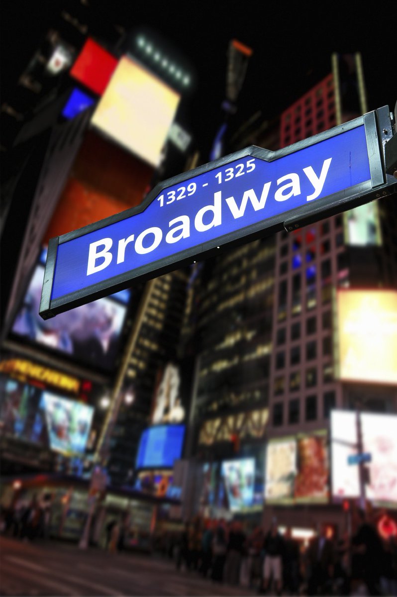 Local_802_AFM's tweet photo. When Broadway artists come together, they have a strong voice. Read about #COBUG -- a powerful organization for artist solidarity -- in this month's issue of #Allegro: https://t.co/Ej9YhNjrhe @SDCweb @IATSE https://t.co/yOKF1wEOxm
