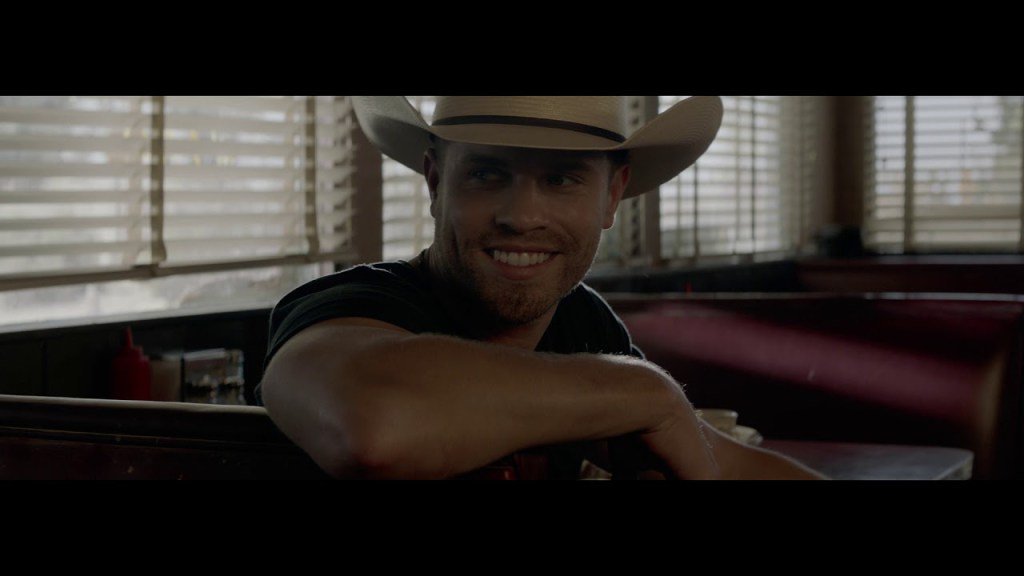 NNCountry's tweet photo. Dustin Lynch Releases 'Good Girl' Music Video https://t.co/J0wtCRIeYe https://t.co/240S21KckR