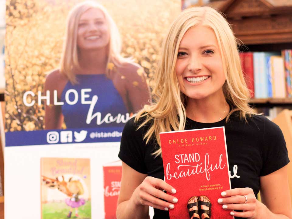 Westmont's tweet photo. Westmont student Chloe Howard, seen here at last week's @ChaucersBooks book signing, speaks at @TedXSB on Saturday night.
Read More: https://t.co/JAOD2fixLQ @istandbeautiful #NoBullying #IStandBeautiful https://t.co/tmbYLsflXl