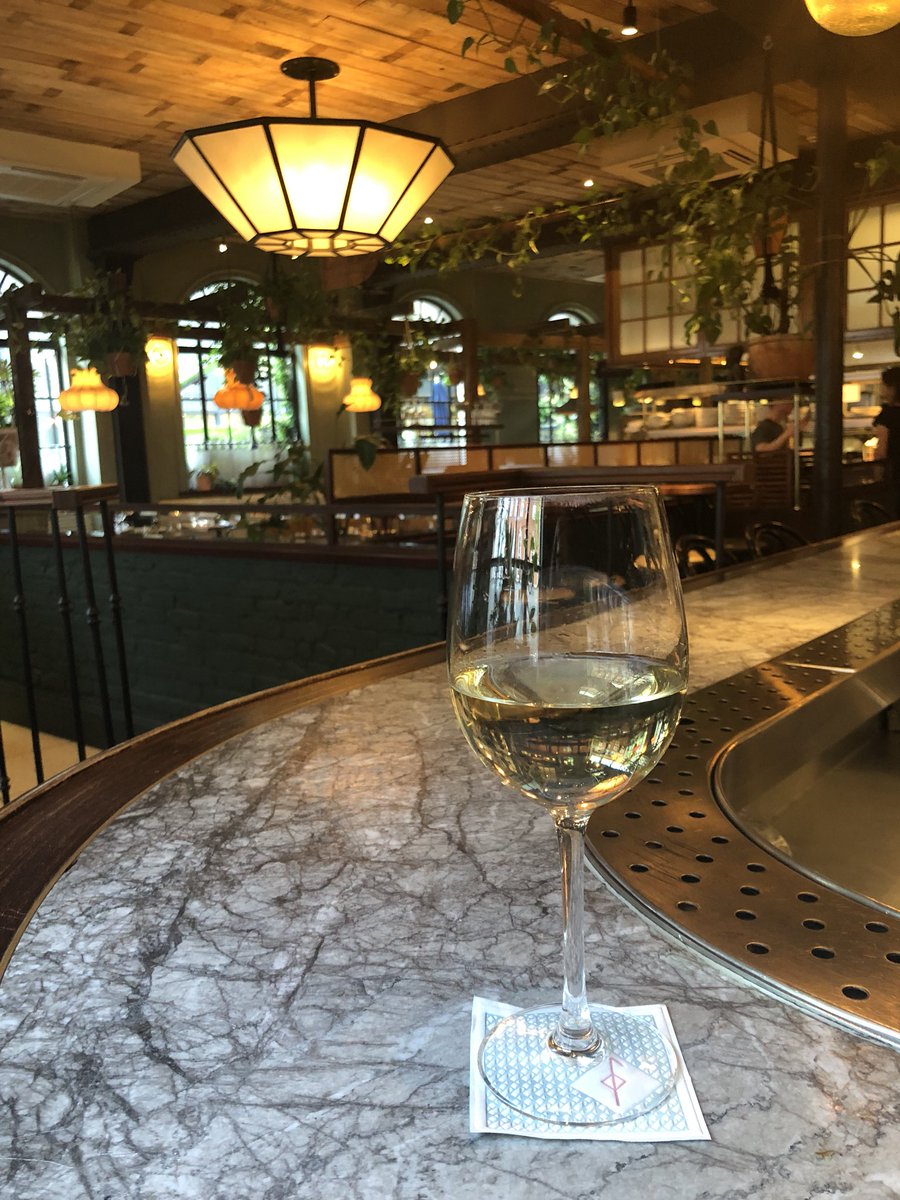 zoewine's tweet photo. Perfect place for a lil’ glass of wine whilst finishing up for the week on emails! @BlixenLondon #Spitalfields @BoutinotRhone #FleurSolitaire 💕 https://t.co/URgT5sdDsc