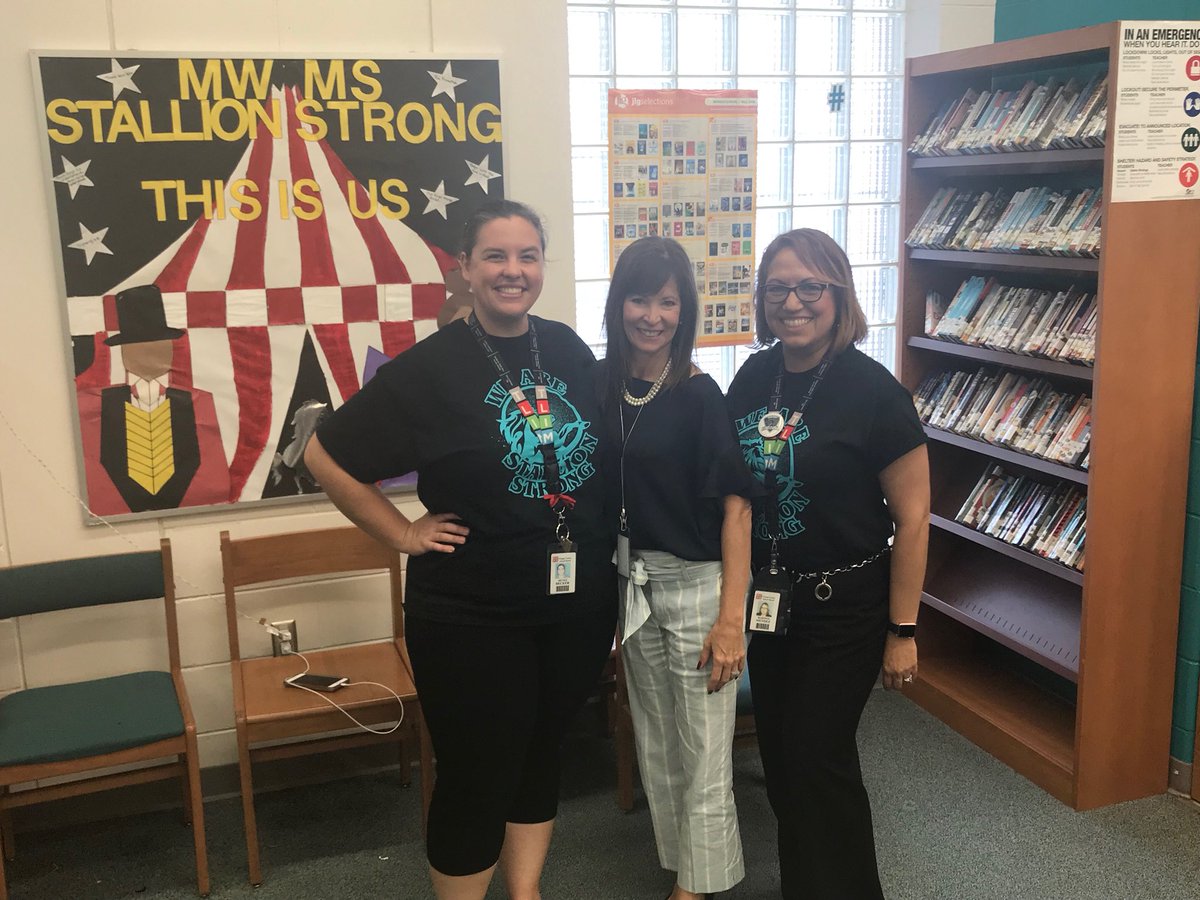 DrFritzler_OCPS's tweet photo. A small break from DPLC to congratulate Ms. Becker, the Meadow Woods Middle Teacher of the Year! https://t.co/L1NLaDLkXi