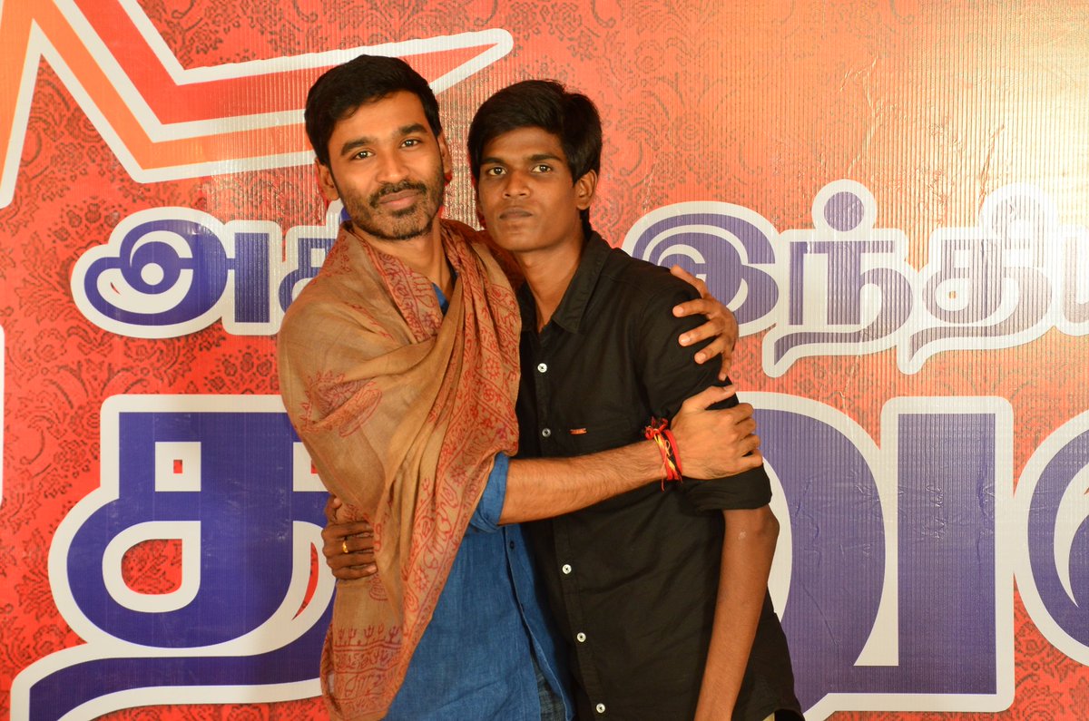 EnockVinoth's tweet image. Can&apos;t Able To Fill My Emotions Here I m JuSt Freezed Aldready 😘 @dhanushkraja Thalaivaaaa Love You So Much to the Core &amp;amp; Proud To Be Your Fan Always Till My Last Breath ❤️ 

#ManWithLotOfPositivity 😎
#InspiringHumanBeing 🔥

Andrum Indrum Endrum Un Uyir Rasigane ❤️🤗
