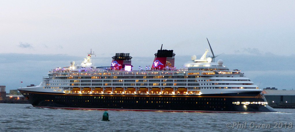 Disney Magic sailing from #Liverpool tonight @DisneyCruise @CruiseLpool @CruiseLiverpool