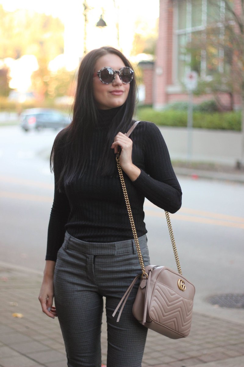 krystintysire's tweet image. Who's ready for fall? I rounded up 25 gorgeous pieces you NEED this season, and they're ALL under $200: ow.ly/TiuW30lFfB5 #fallshopping #fallfashion