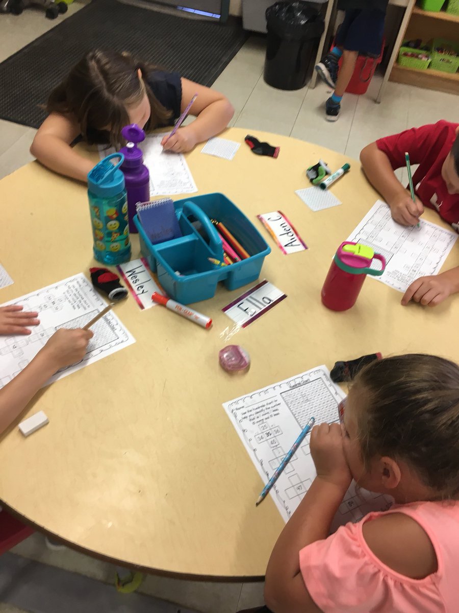 parkerspress's tweet photo. What are math tools? Today we practiced using 100 charts! @AngusMorrisonES https://t.co/684HoQVRR0