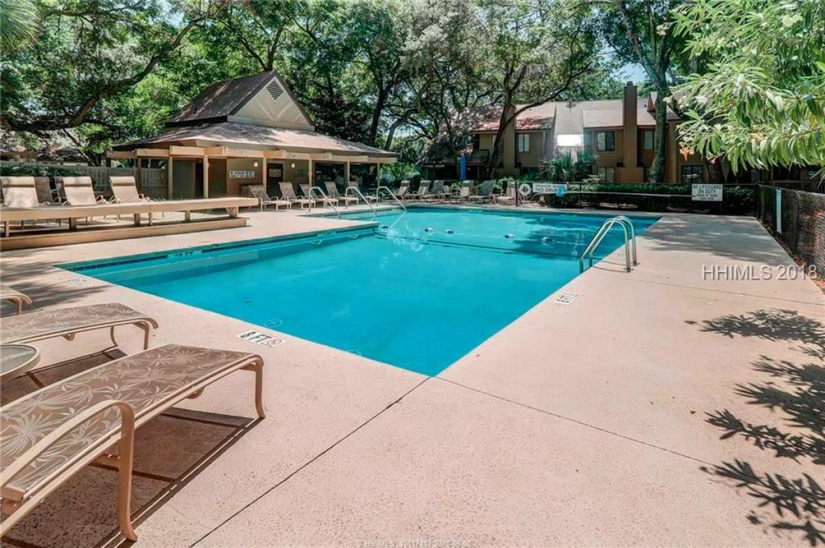 DunesRealEstate's tweet photo. See a virtual tour of our listing on 15 Carnoustie ROAD 14 #HiltonHeadIsland #SC  #realestate https://t.co/a1BF9cxciO https://t.co/hIze4rzI2z