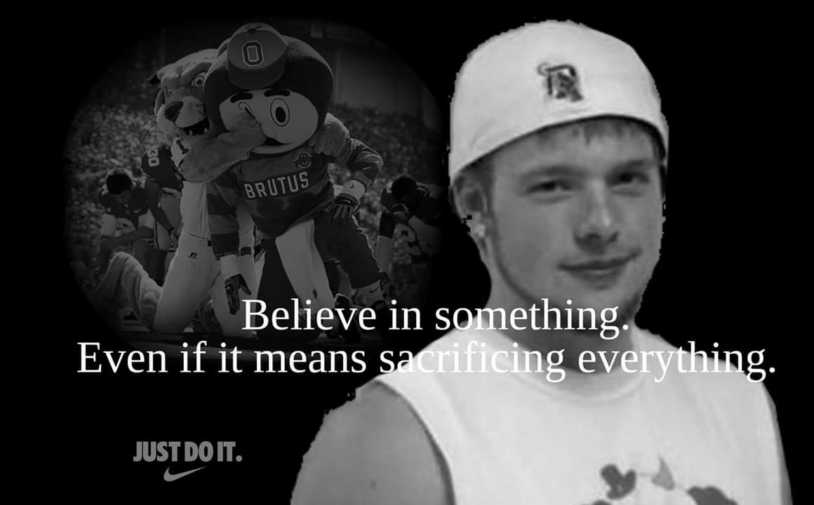 BHanning's tweet photo. 😾🤜🏼🌰 #OUOhYeah #LegendsNeverDie #MemeLife #Bobcats #Nike #JustDoIt https://t.co/U9hWZNgj9Y
