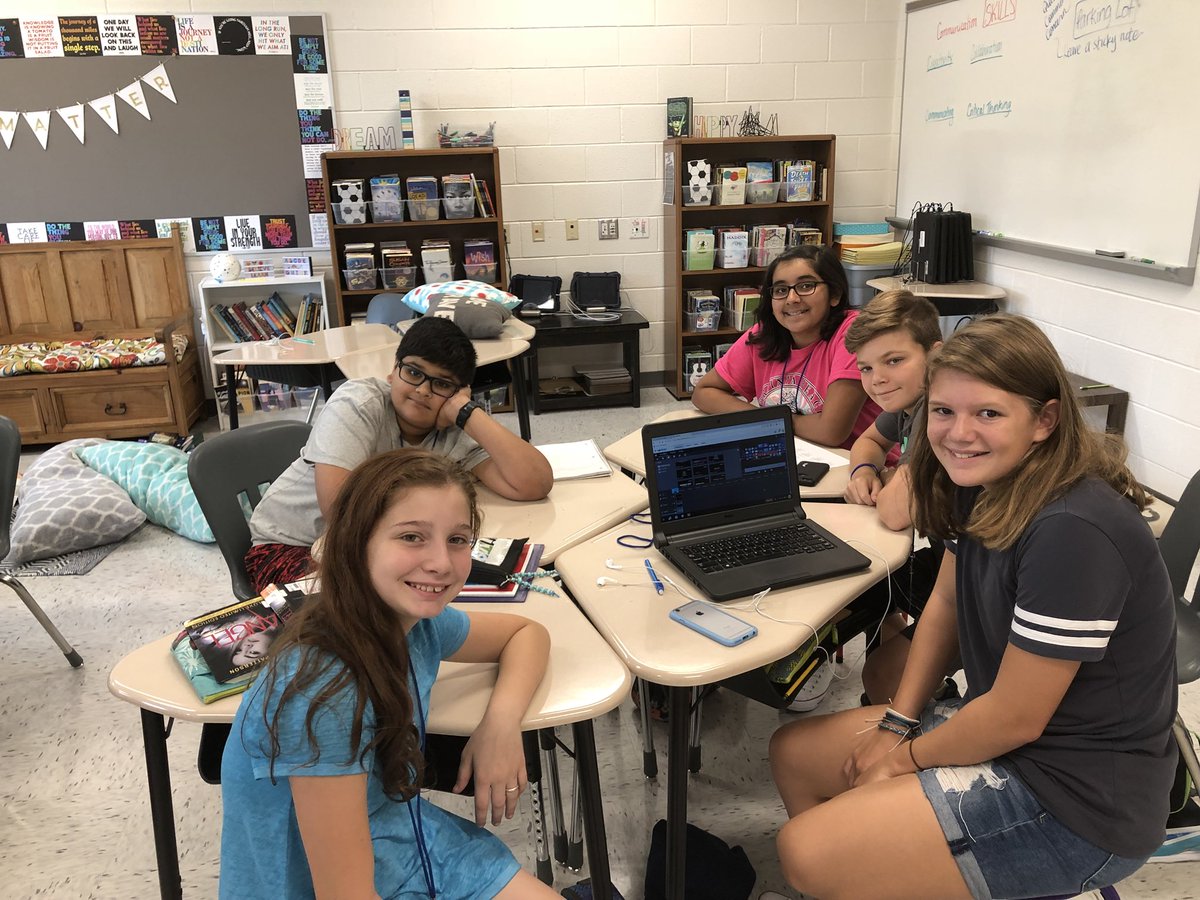 techiedean's tweet photo. Love the creativity and focus of our @BAM_MS_Official students in Communications class with @Mhaseltine #bamyr2 #bamcomm https://t.co/DdtgJc8iRf
