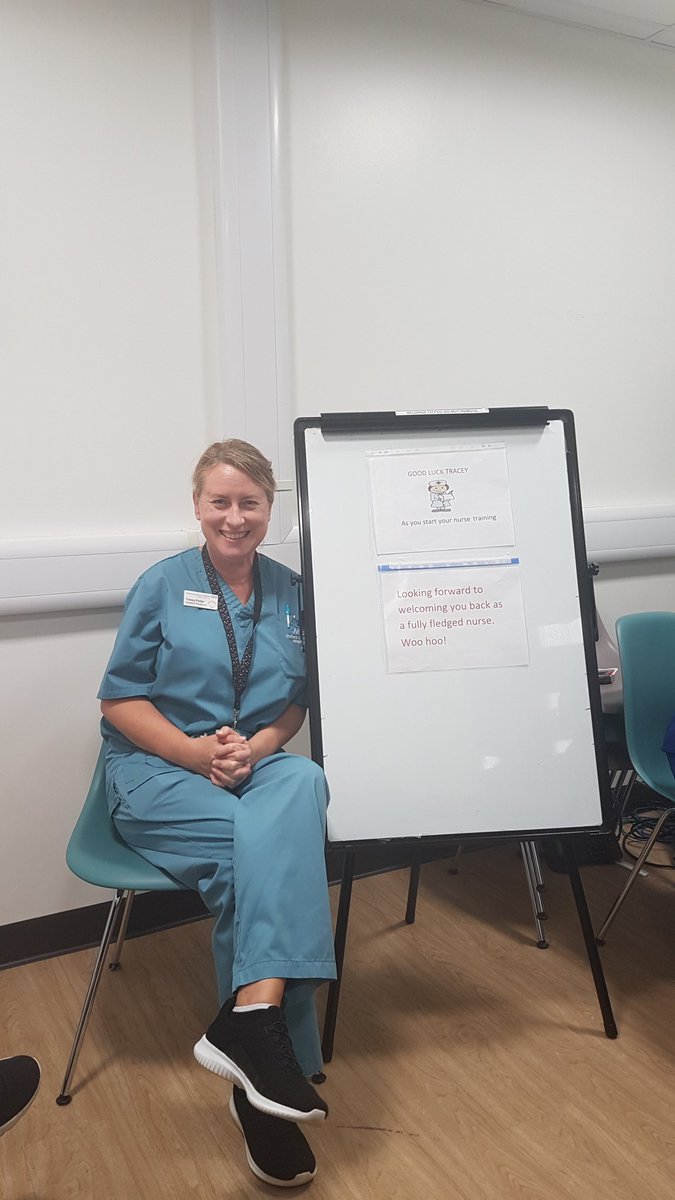 Paedcritnurse's tweet image. Waving a temporary goodbye to our #assistantpractitioner as she heads off on a 2yr secondment to do her nurse training #nhsgrowingourown #NHSstaff @OUHospitals #oxfordpaedscriticalcare @Paedcritnurse @NursePicu @PaedCritCareODN @acarterouh @MarkStathamOUH1 @theRCN