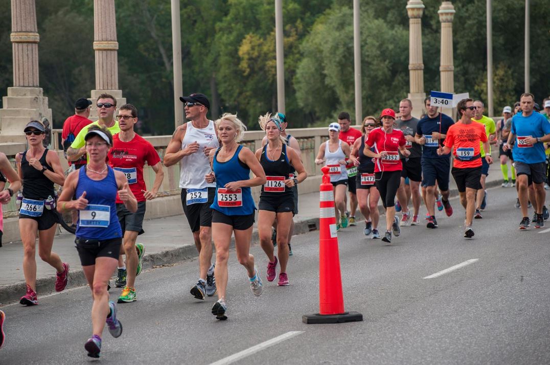 CityofRegina's tweet photo. #YQRTraffic Road closures and restrictions for this weekend's GMS Queen City Marathon. 🥇 Good luck to this year's participants! https://t.co/ZQrZPJdVbH #YQR https://t.co/NxASduV7mt