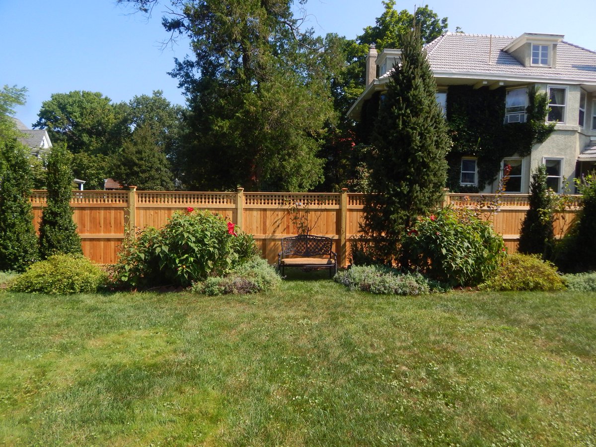 NationalFence's tweet photo. Our customer is very happy with their new wood fence in Westfield New Jersey by @nationalfencesystems #NJFenceCompany, #WestfieldNJFence https://t.co/6vYIaBW07w