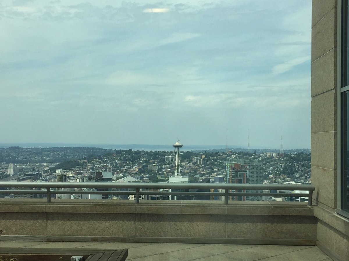 LSWInstitute's tweet image. The Best of the NW Showcase is fast approaching! Enjoy this amazing view while getting an intimate look at the Northwest's most promising life science startups. Request an invite today to the Sept. 21 event. bit.ly/2wpkE2P #biotech #lifescience #startup